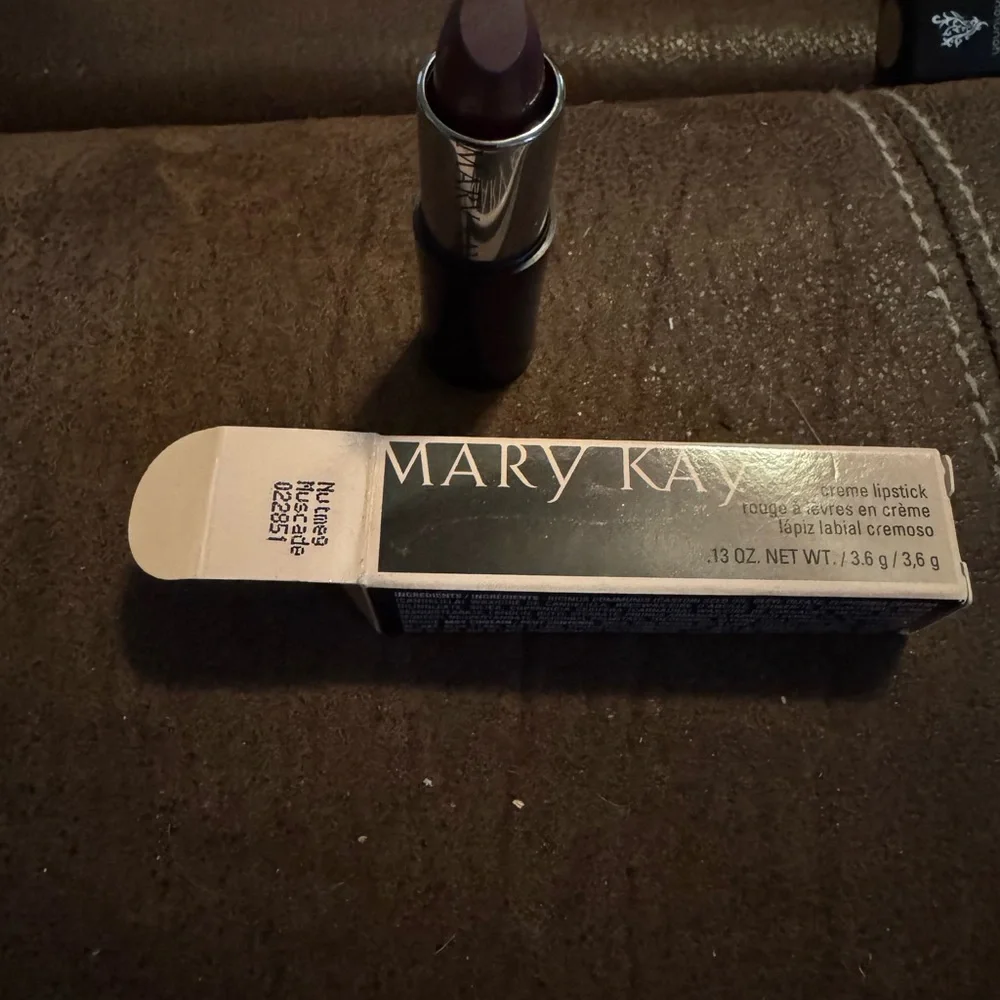 Urban Decay light beige